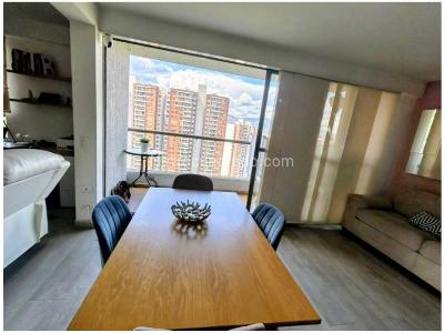 Apartamento de 2 alcobas en venta en Loma De Los Bernal, Medellín, 68 m² · foto 3 de 19