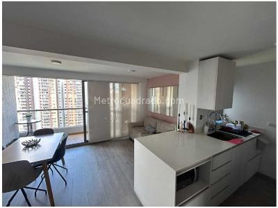 Apartamento de 2 alcobas en venta en Loma De Los Bernal, Medellín, 68 m² · foto 7 de 19