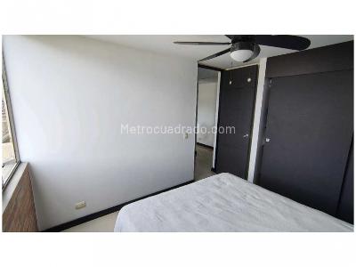 Apartamento de 3 alcobas en venta en Loma De Los Bernal, Medellín, 99 m² · foto 14 de 20