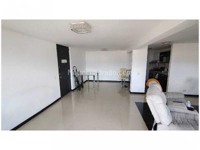 Apartamento de 3 alcobas en venta en Loma De Los Bernal, Medellín, 99 m² · foto 4 de 20