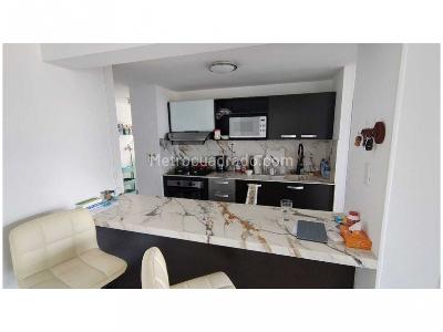 Apartamento de 3 alcobas en venta en Loma De Los Bernal, Medellín, 99 m² · foto 6 de 20
