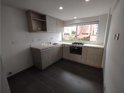 Apartamento de 2 alcobas en arriendo en Santa Maria De Los Angeles, Medellín, 60 m² · foto 2 de 9