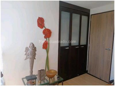 Apartamento de 3 alcobas en venta en Loma De Los Bernal, Medellín, 86 m² · foto 11 de 20