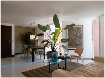 Apartamento de 3 alcobas en venta en Loma De Los Bernal, Medellín, 86 m² · foto 4 de 20