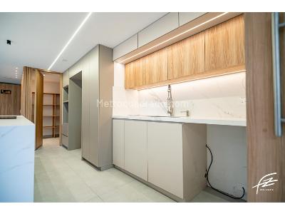Apartamento de 3 alcobas en venta en Milla De Oro, Medellín, 110 m² · foto 2 de 20