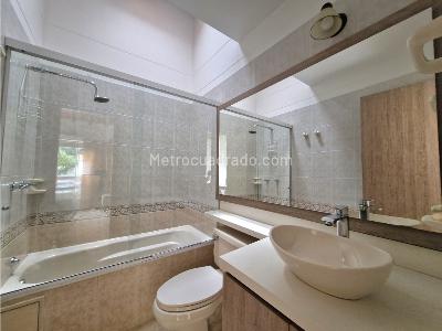 Casa de 4 alcobas en venta en Castropol, Medellín, 200 m² · foto 14 de 20