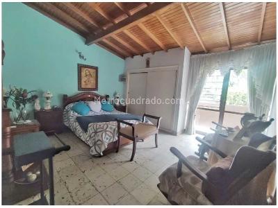Casa de 4 alcobas en venta en Simon Bolivar En La Comuna 12 De Medellin, Medellín, 220 m² · foto 12 de 16
