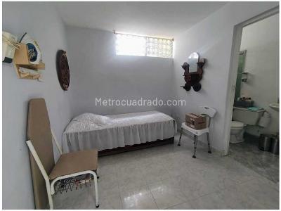 Casa de 4 alcobas en venta en Simon Bolivar En La Comuna 12 De Medellin, Medellín, 220 m² · foto 16 de 16