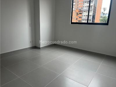 Apartamento de 2 alcobas en venta en La Castellana, Medellín, 92 m² · foto 9 de 12