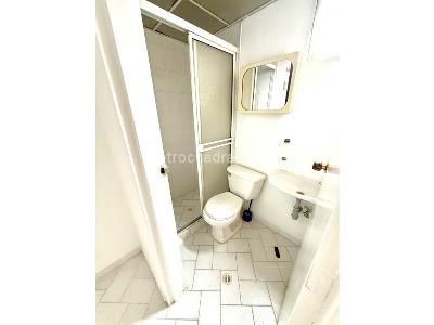 Apartamento de 3 alcobas en venta en 2do Parque Laureles, Medellín, 100 m² · foto 10 de 13