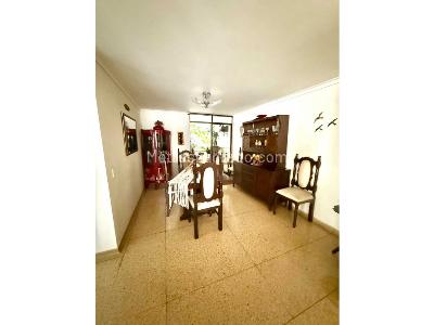Apartamento de 3 alcobas en venta en Conquistadores En La Comuna 11 De Medellin, Medellín, 185 m² · foto 13 de 17
