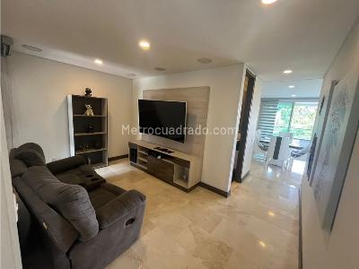 Apartamento de 3 alcobas en venta en Loma De Los Parra, Medellín, 130 m² · foto 10 de 18
