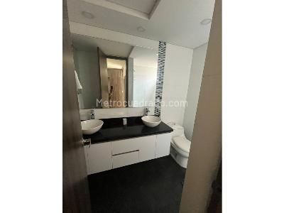 Apartamento de 3 alcobas en venta en Loma De Los Parra, Medellín, 130 m² · foto 15 de 18