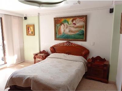Apartamento de 3 alcobas en venta en Conquistadores, Medellín, 187 m² · foto 10 de 19