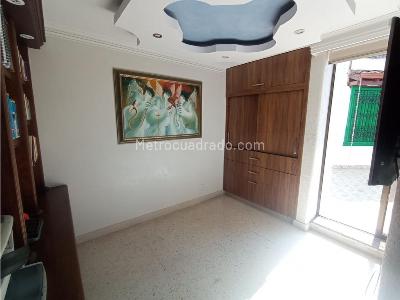 Apartamento de 3 alcobas en venta en Conquistadores, Medellín, 187 m² · foto 11 de 19