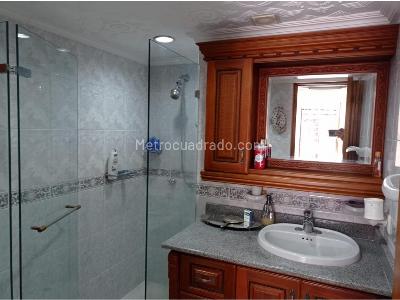 Apartamento de 3 alcobas en venta en Conquistadores, Medellín, 187 m² · foto 17 de 19