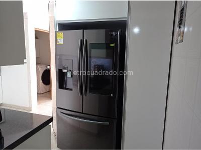 Apartamento de 3 alcobas en venta en Conquistadores, Medellín, 187 m² · foto 7 de 19