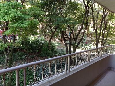 Apartamento de 3 alcobas en venta en Conquistadores, Medellín, 187 m² · foto 8 de 19