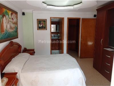 Apartamento de 3 alcobas en venta en Conquistadores, Medellín, 187 m² · foto 9 de 19