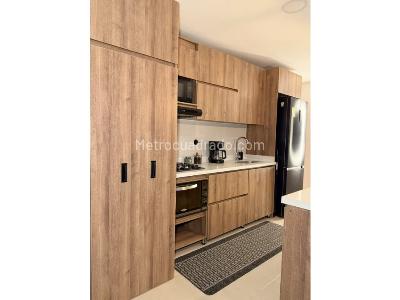 Apartaestudio en venta en La Castellana, Medellín, 50 m² · foto 8 de 11