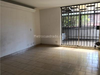 Apartamento de 4 alcobas en venta en Estadio, Medellín, 242 m² · foto 12 de 20