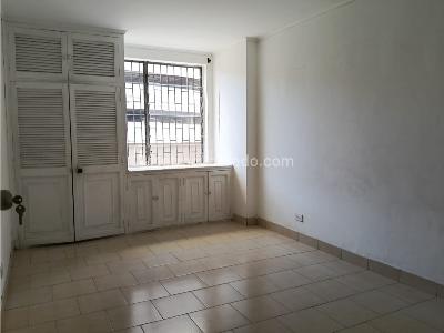 Apartamento de 4 alcobas en venta en Estadio, Medellín, 242 m² · foto 19 de 20