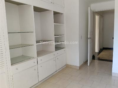 Apartamento de 4 alcobas en venta en Estadio, Medellín, 242 m² · foto 20 de 20