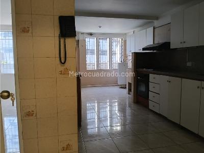 Apartamento de 4 alcobas en venta en Estadio, Medellín, 242 m² · foto 6 de 20
