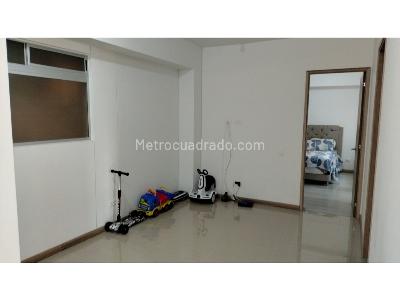 Apartamento de 3 alcobas en venta en Calasanz, Medellín, 113 m² · foto 4 de 14