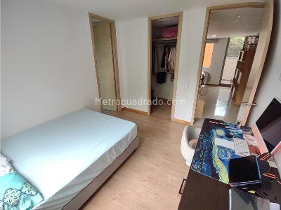 Apartamento de 3 alcobas en venta en Loma Esmeralda, Envigado, 182 m² · foto 17 de 20
