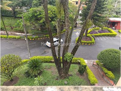 Apartamento de 3 alcobas en venta en Calasanz, Medellín, 108 m² · foto 12 de 15