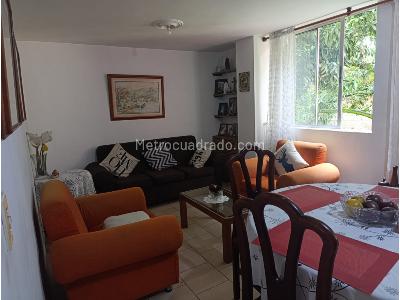 Apartamento de 3 alcobas en venta en Calasanz, Medellín, 108 m² · foto 4 de 15