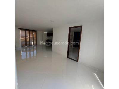Apartamento de 1 alcoba en venta en Loma De Los Bernal, Medellín, 62 m² · foto 11 de 13