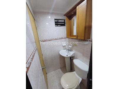 Apartamento de 3 alcobas en venta en La América, Medellín, 62 m² · foto 2 de 16