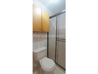 Apartamento de 3 alcobas en venta en Laureles, Medellín, 98 m² · foto 14 de 15