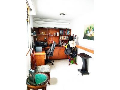 Apartamento de 3 alcobas en venta en Laureles, Medellín, 98 m² · foto 5 de 15
