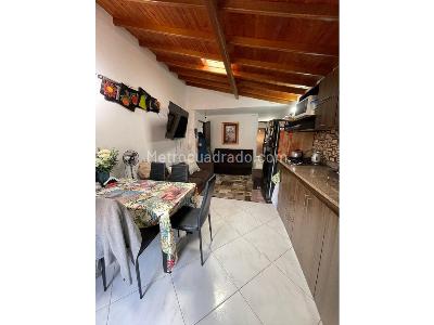 Apartamento de 3 alcobas en venta en Granada, Medellín, 101 m² · foto 8 de 9