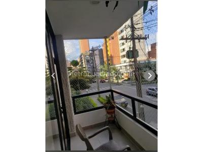 Apartamento de 4 alcobas en venta en Laureles, Medellín, 166 m² · foto 3 de 17