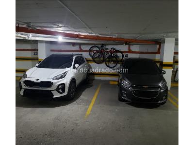 Apartamento de 4 alcobas en venta en Laureles, Medellín, 166 m² · foto 5 de 17