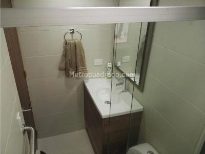 Apartamento de 4 alcobas en venta en Laureles, Medellín, 166 m² · foto 9 de 17