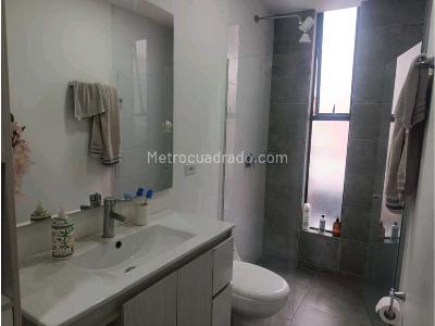 Apartamento de 3 alcobas en venta en Lorena, Medellín, 102 m² · foto 17 de 20