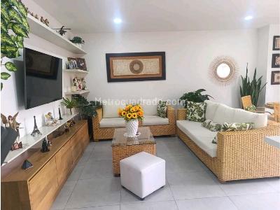 Apartamento de 3 alcobas en venta en Lorena, Medellín, 102 m² · foto 1 de 20