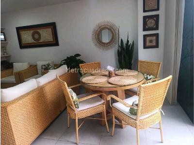 Apartamento de 3 alcobas en venta en Lorena, Medellín, 102 m² · foto 2 de 20