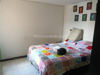 Apartamento de 2 alcobas en venta en Belen Loma De Los Bernal, Medellín, 44 m² · foto 17 de 20
