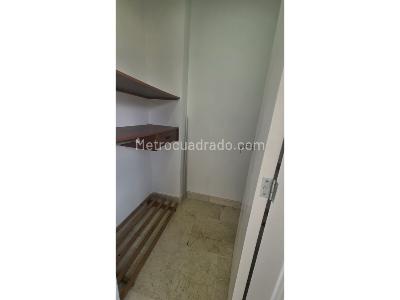 Apartamento de 4 alcobas en venta en Conquistadores, Medellín, 212 m² · foto 13 de 20