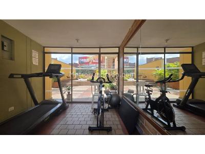 Apartamento de 4 alcobas en venta en Conquistadores, Medellín, 212 m² · foto 8 de 20