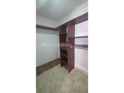 Apartamento de 4 alcobas en venta en Conquistadores, Medellín, 212 m² · foto 9 de 20