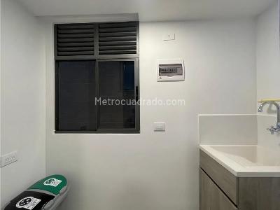 Apartamento de 3 alcobas en venta en Laureles, Medellín, 72 m² · foto 6 de 11