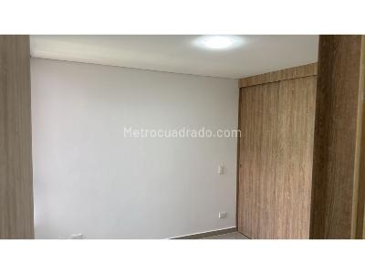 Apartamento de 3 alcobas en venta en Itagui, Medellín, 77 m² · foto 5 de 20