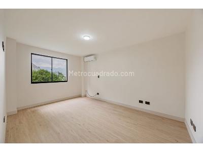 Apartamento de 4 alcobas en venta en Lalinde, Medellín, 154 m² · foto 20 de 20